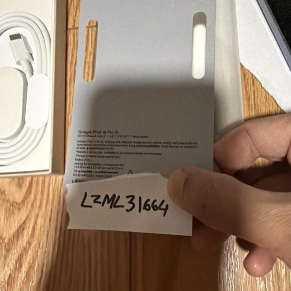 Google Pixel 10 Pro XL - Unlocked, 512 GB, Moonstone, GUL82