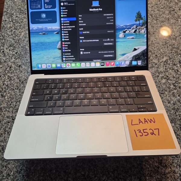 MacBook Pro 2021 - 14 inch - Apple M1 Pro 8-core, Silver, 512 GB, 16 GB