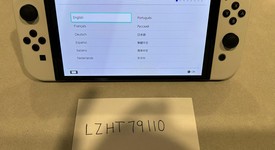 Mint
													Nintendo Switch - OLED - White, 64 GB, photo 2 of 8