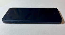 Good
													Apple iPhone SE 2nd Gen 2020 - Unlocked, Black, 128 GB, A2275, photo 4 of 7