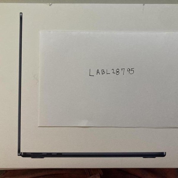 MacBook Air 2025 (M4) - 13 inch - 256 GB, Midnight, 16 GB, Apple M4