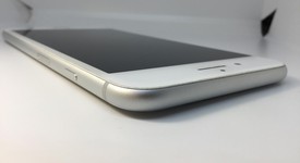 Fair
													Apple iPhone 8 Plus - Unlocked, Silver, 256 GB, A1864, photo 5 of 8
