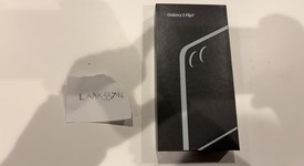 New
													Samsung Galaxy Z Flip7 - Verizon, Blue Shadow, 256 GB, 12 GB, SM-F766U, photo 3 of 5