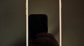 Mint
													Apple iPhone 8 - Unlocked, Gold, 64 GB, A1905, GSM, photo 3 of 12