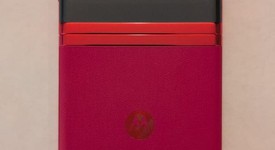 Good
													Motorola Razr Plus (2023) - T-Mobile, Magenta, 256 GB, 8 GB, photo 3 of 7