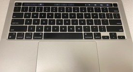 Good
													MacBook Pro 2020 - 13" - Apple M1, Silver, 256 GB, 8 GB, photo 3 of 10