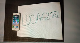 Good
													Apple iPhone 5S - Unlocked Non-US, Gold, 16 GB, A1530, photo 3 of 10