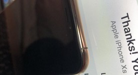 Mint
													Apple iPhone Xs - Sprint, Gold, 64 GB, A1920, photo 5 of 8