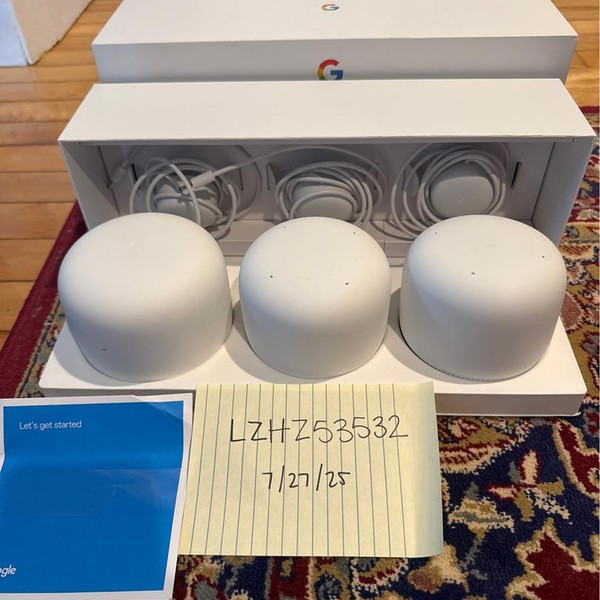 Google Nest WiFi Mesh Router - Snow, 1 Router, 2 Nest Points