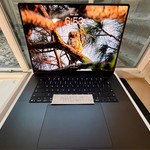 Mint MacBook Pro 2026 - 16 inch (M5) - 1 TB, Space Black, 24 GB, Apple M5 Pro 18-core (20-core GPU), Standard Display