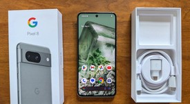 Mint
													Google Pixel 8 - Google Fi, Hazel, 128 GB, 8 GB, G9BQD, Sub-6 5G, photo 3 of 11