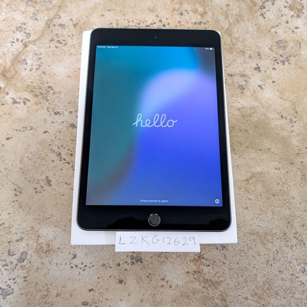 Apple iPad Mini 5th Gen - Wi-Fi, 64 GB, Gray