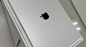 Mint
													MacBook Pro Late 2023 (M3) - 16" - Apple M3 Pro 12-core, Silver, 512 GB, 18 GB, 18-core GPU, photo 2 of 20
