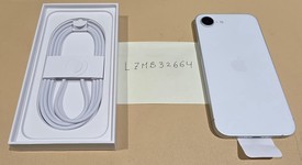 Mint
													Apple iPhone 16e - Boost, White, 128 GB, A3212, photo 5 of 5