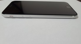 Good
													Apple iPhone SE 3rd Gen 2022 - Verizon, Starlight, 64 GB, A2595, photo 3 of 7