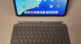 Mint
													Apple iPad Pro 11" 4th Gen 2022 - Wi-Fi, Silver, 128 GB, photo 3 of 11