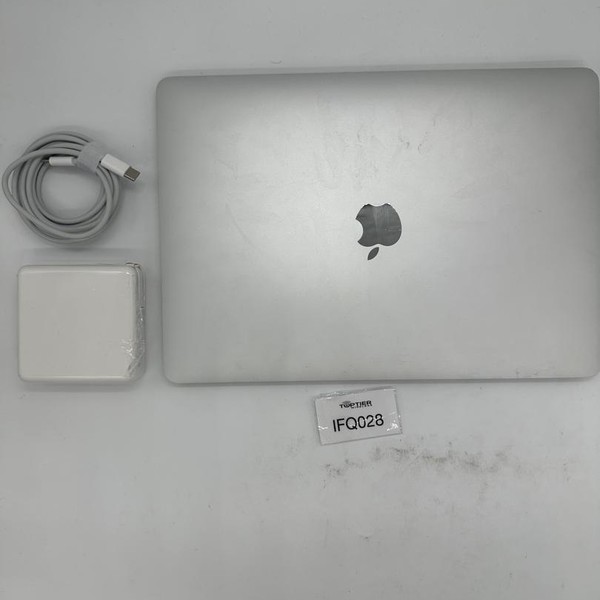 MacBook Pro 2019 - 13 inch - 512 GB, Silver, 16 GB, Intel Core i7