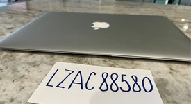 Good
													MacBook Pro 2017 (No Touch Bar) - 13" - I5, Silver, 128 GB, 8 GB, photo 4 of 5