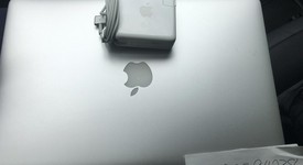 Good
													MacBook Pro 2015 (Retina) - 15" - Silver, 256 GB, 16 GB, photo 2 of 5
