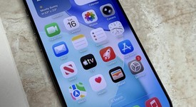 Mint
													Apple iPhone 17 - Unlocked, Black, 256 GB, A3258, photo 3 of 8