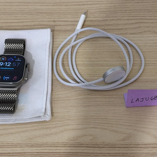Apple Watch Ultra 3 49mm - Unlocked, Natural, A3281