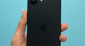 Good
													Apple iPhone 16e - Boost, Black, 128 GB, A3212, photo 2 of 6