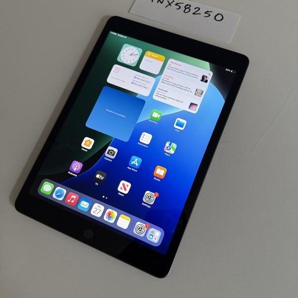 Apple iPad 9th Gen - Wi-Fi, 256 GB, Gray, A2602