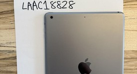 Good
													Apple iPad Air - Wi-Fi, Silver, 32 GB, photo 2 of 2