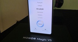 Mint
													Honor Magic V5 - Unlocked Non-US, White, 512 GB, 16 GB, photo 5 of 12