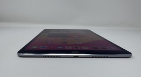Good
													Apple iPad Pro 10.5" - Wi-Fi, Gray, 64 GB, photo 3 of 6
