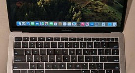 Good
													MacBook Air 2019 - 13" - I5, Gray, 128 GB, 8 GB, photo 1 of 9