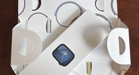 Good
													Apple Watch Series 9 45mm - Unlocked, Midnight, A2984 - Cellular, Aluminum, photo 5 of 12