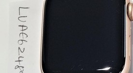 Mint
													Apple Watch Series 4 44mm - Unlocked, Gold, A1976 - Cellular, Aluminum, photo 2 of 4
