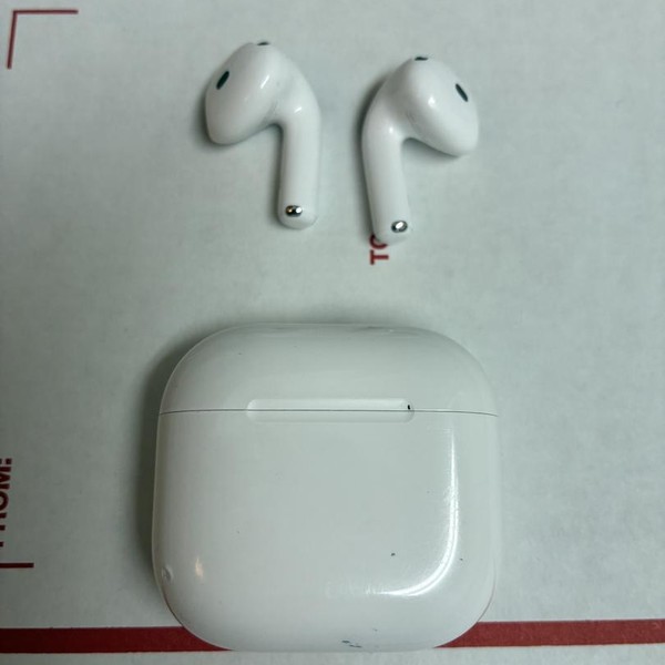 Apple AirPods 4th Gen - Active Noise Cancellation