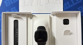 Good
													Fitbit Versa 4 - Graphite, photo 1 of 9