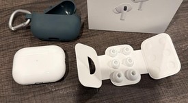 Used
													Apple AirPods Pro 2 - USB-C, photo 2 of 3