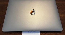 Good
													MacBook Air 2020 - 13" - Apple M1, Gray, 256 GB, 8 GB, photo 4 of 10