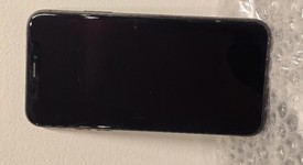 Good
													Apple iPhone Xs - Unlocked, Gray, 64 GB, A1920, photo 3 of 14