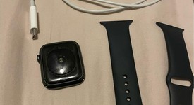 Good
													Apple Watch SE 1st Gen 44mm - Gray, A2352 - GPS, Aluminum, photo 3 of 7