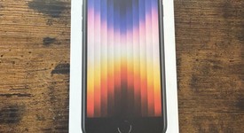 New
													Apple iPhone SE 3rd Gen 2022 - Unlocked, Midnight, 64 GB, A2595, photo 1 of 5