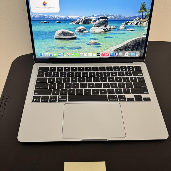 MacBook Air 2025 (M4) - 13 inch - 256 GB, Sky Blue, 16 GB, Apple M4