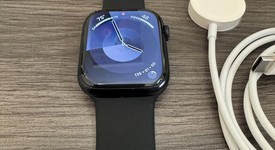 Good
													Apple Watch Series 9 45mm - Unlocked, Midnight, A2984 - Cellular, Aluminum, photo 4 of 7