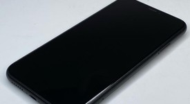Good
													Apple iPhone Xr - Verizon, Black, 128 GB, A1984, photo 4 of 6