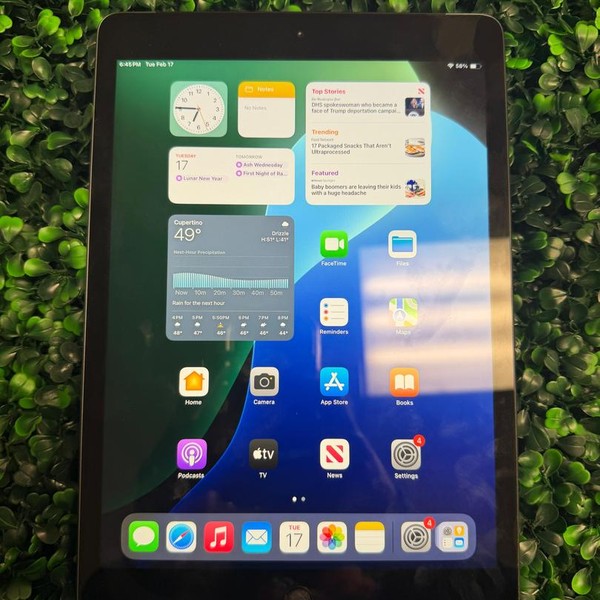 Apple iPad 8th Gen - Unlocked, 32 GB, Space Gray, A2428