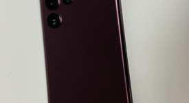 Good
													Samsung Galaxy S22 Ultra - Verizon, Burgundy, 256 GB, 12 GB, SM-S908U, photo 4 of 9