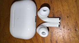 Used
													Apple AirPods Pro 2 - USB-C, photo 4 of 11