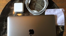 Good
													Macbook Retina 2017 - 12" - Gray, 256 GB, 8 GB, photo 1 of 15