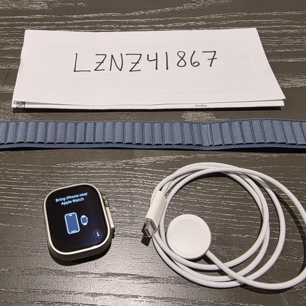 Apple Watch Ultra 3 49mm - Unlocked, Natural, A3281