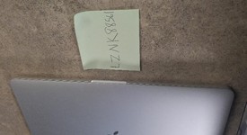 Good
													MacBook Pro 2018 (With Touch Bar) - 13" - I7, Silver, 256 GB, 16 GB, photo 4 of 10