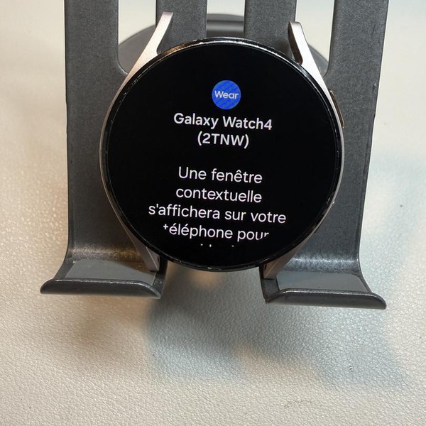 Samsung Galaxy Watch4 - Wi-Fi, Gold, 40mm